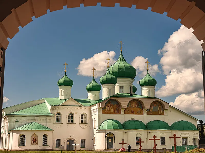 Путешествие в Олонецкую Карелию: Александро-Свирский монастырь и старинный Олонец